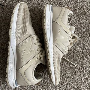 New Balance Rev Lite 247 Size 9